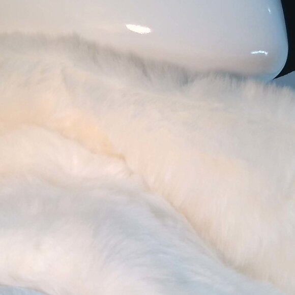 Women Lined White Faux Vest - Picture 3 of 11